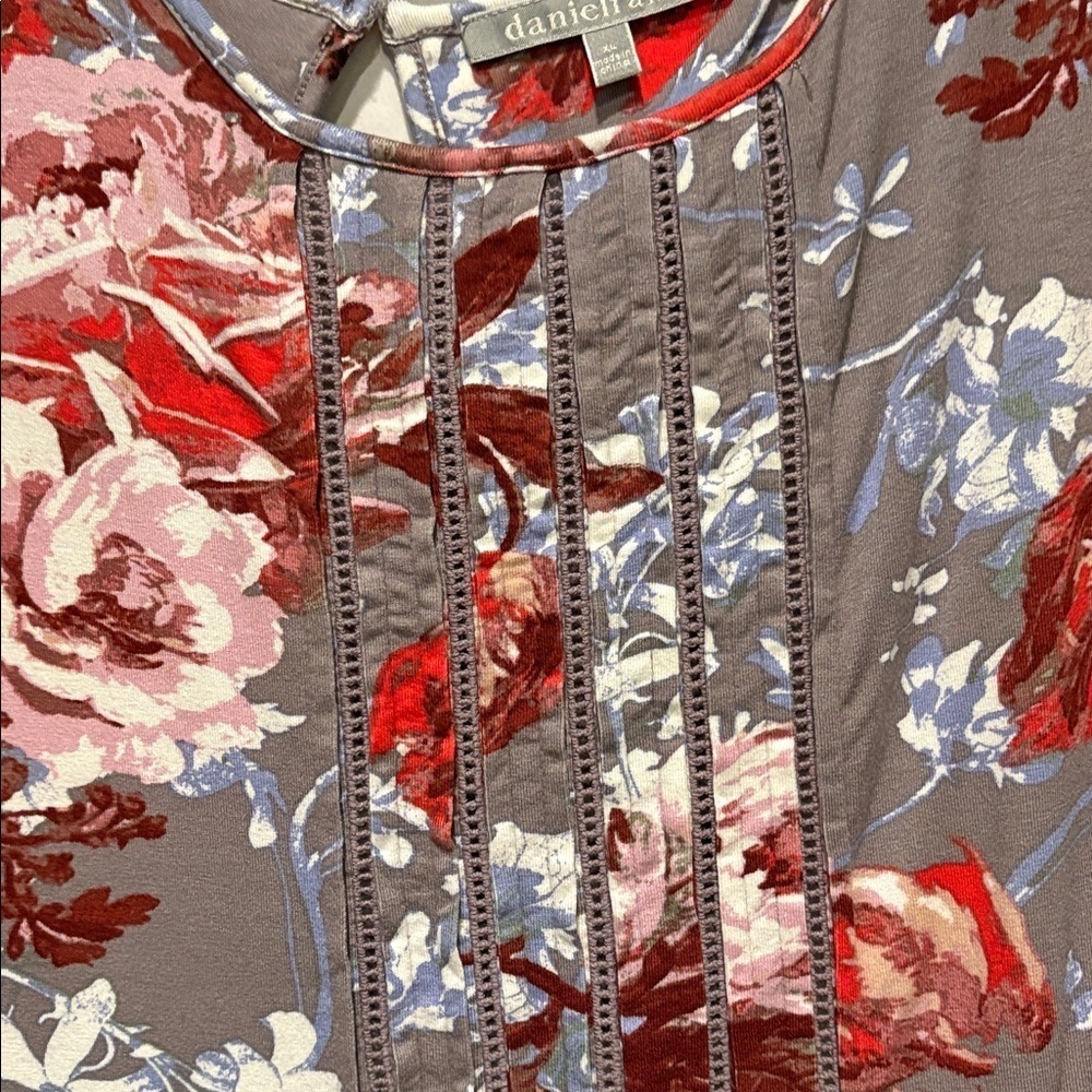 Daniel Rainn - Branwen Pleated Knit Top. Blouse. Shirt. Size XL. Grey floral - Picture 6 of 16
